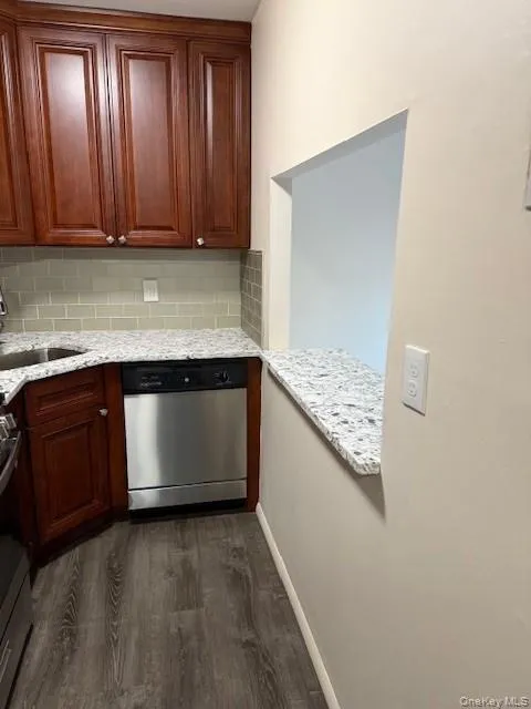 460 Old Town Road, Brookhaven, NY, 1 Bedroom Bedrooms, 4 Rooms Rooms,1 BathroomBathrooms,Residential Lease,For Rent,Old Town,0,990589 460 Old Town Road, Brookhaven, NY, 1 Bedroom Bedrooms, 4 Rooms Rooms,1 BathroomBathrooms,Residential Lease,For Rent,Old Town,0,990589