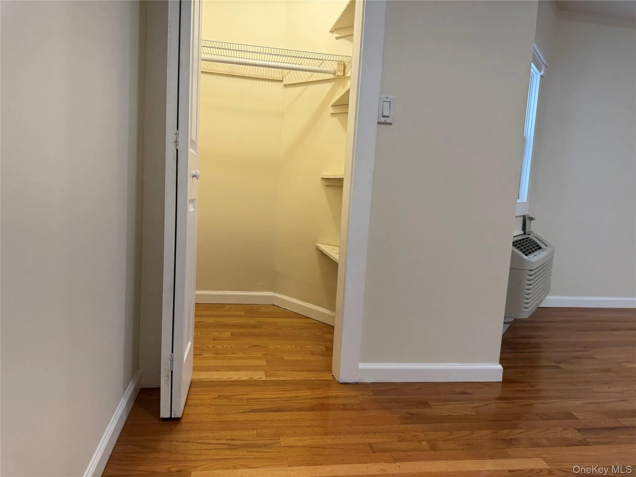 284 Main Street, Beacon, NY, 2 Rooms Rooms,1 BathroomBathrooms,Residential Lease,For Rent,Main,0,990590 284 Main Street, Beacon, NY, 2 Rooms Rooms,1 BathroomBathrooms,Residential Lease,For Rent,Main,0,990590