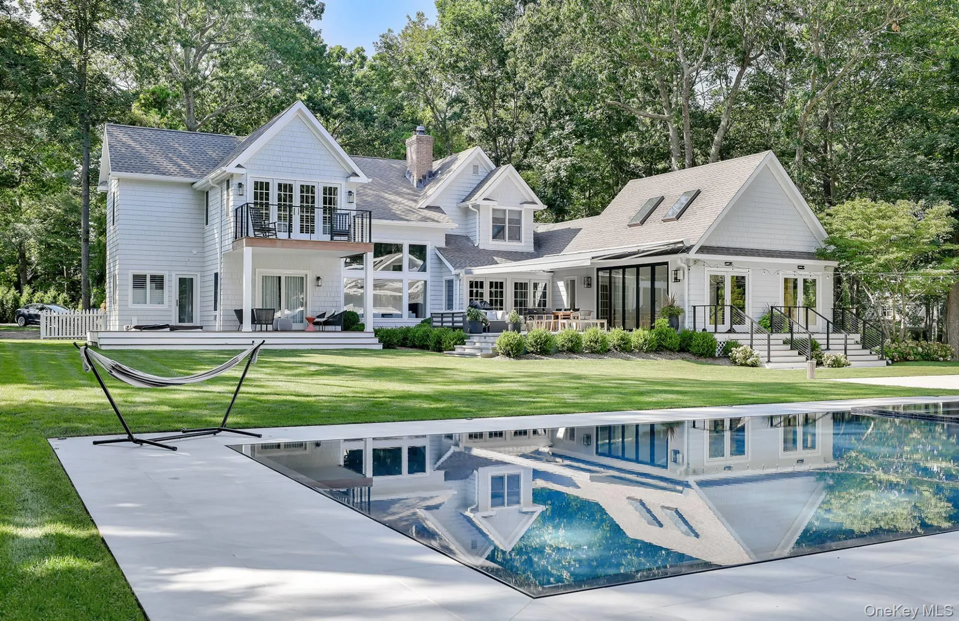 1 Fox Crossing, Southampton, New York 11963