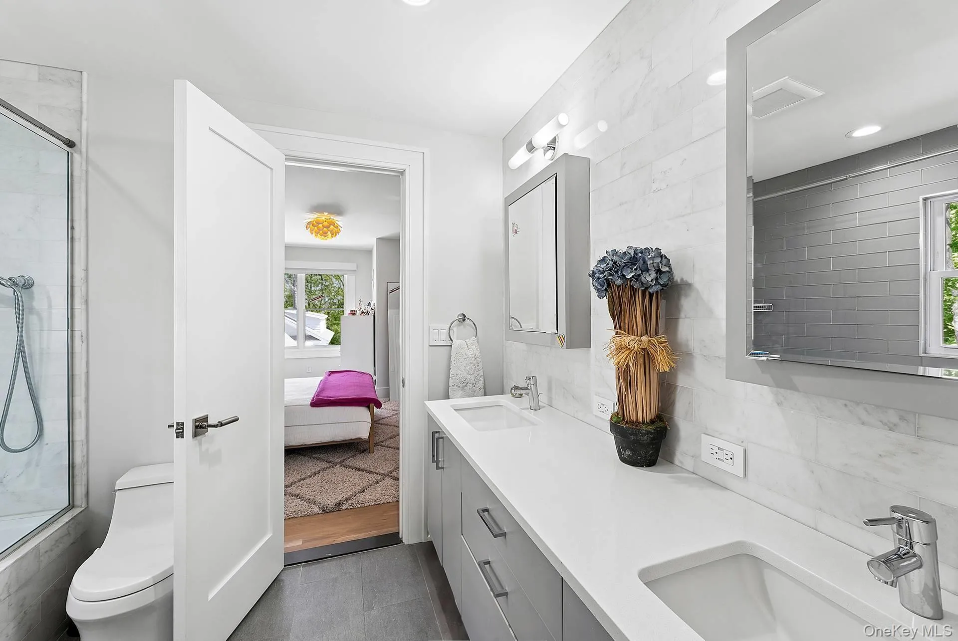 1 Fox Crossing, Southampton, New York 11963