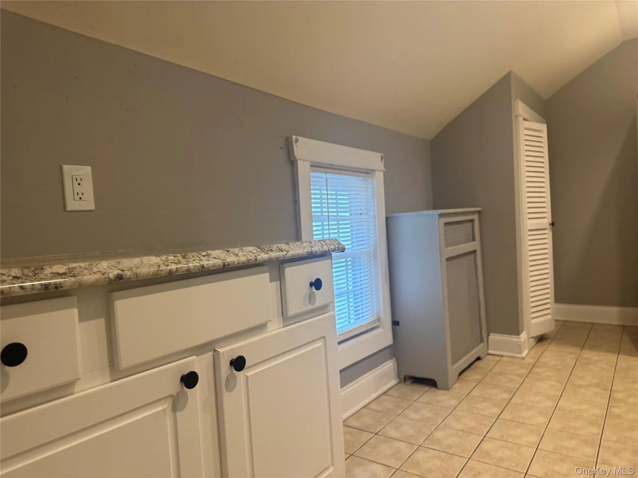 1035 MAIN Street, Fishkill, NY, 1 Bedroom Bedrooms, 4 Rooms Rooms,1 BathroomBathrooms,Residential Lease,For Rent,MAIN,0,990601 1035 MAIN Street, Fishkill, NY, 1 Bedroom Bedrooms, 4 Rooms Rooms,1 BathroomBathrooms,Residential Lease,For Rent,MAIN,0,990601