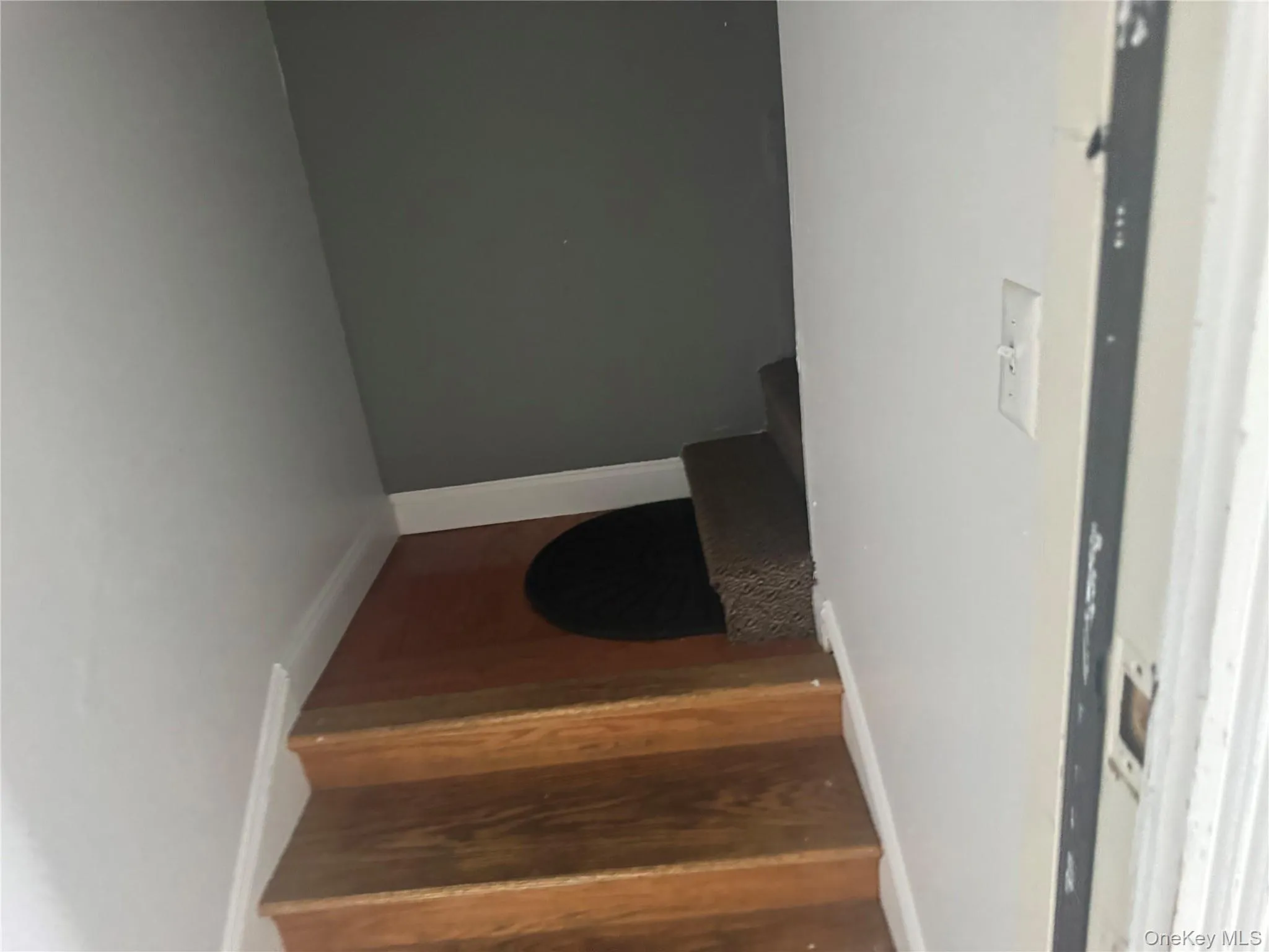 1035 MAIN Street, Fishkill, NY, 1 Bedroom Bedrooms, 4 Rooms Rooms,1 BathroomBathrooms,Residential Lease,For Rent,MAIN,0,990601 1035 MAIN Street, Fishkill, NY, 1 Bedroom Bedrooms, 4 Rooms Rooms,1 BathroomBathrooms,Residential Lease,For Rent,MAIN,0,990601