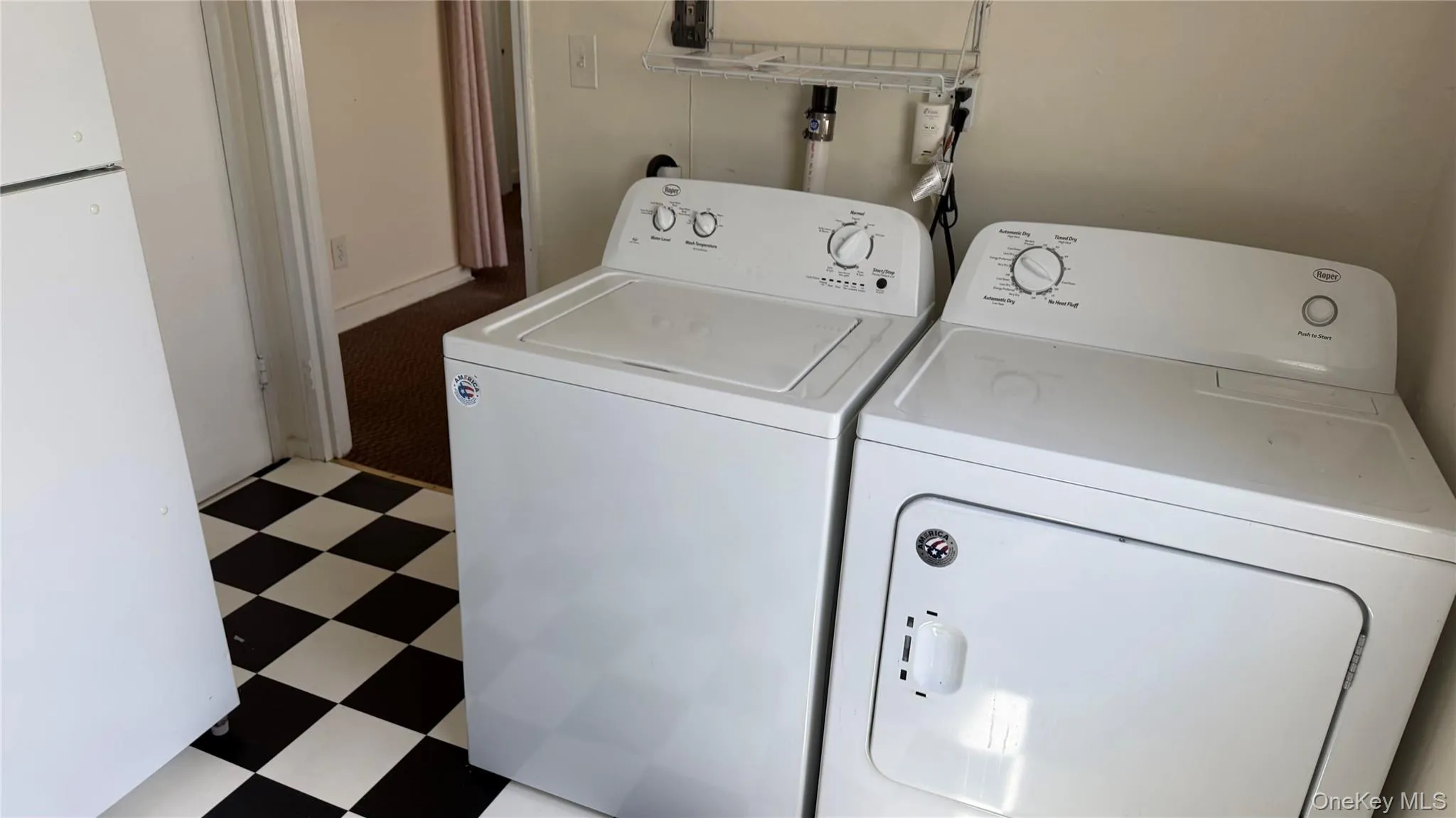 7442 260th Street, New York, NY, 2 Bedrooms Bedrooms, 4 Rooms Rooms,1 BathroomBathrooms,Residential Lease,For Rent,260th,0,990608 7442 260th Street, New York, NY, 2 Bedrooms Bedrooms, 4 Rooms Rooms,1 BathroomBathrooms,Residential Lease,For Rent,260th,0,990608