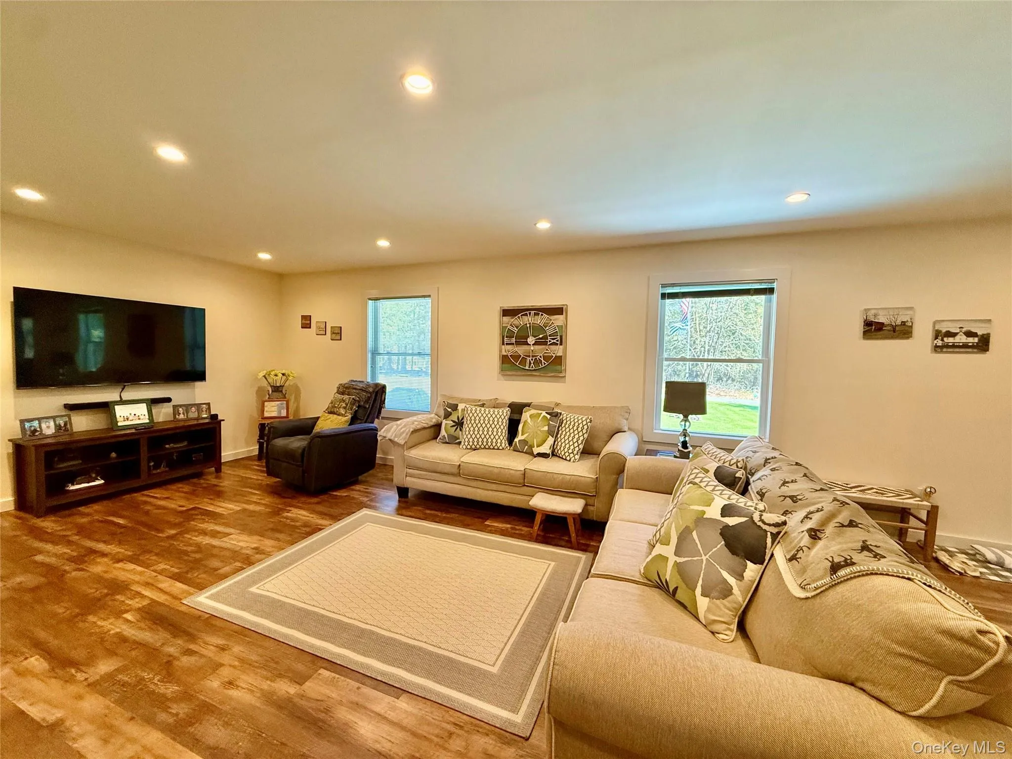 61 Pioneer Drive, Bethel, NY, 3 Bedrooms Bedrooms, 8 Rooms Rooms,1 BathroomBathrooms,Residential,For Rent,Pioneer,0,990614 61 Pioneer Drive, Bethel, NY, 3 Bedrooms Bedrooms, 8 Rooms Rooms,1 BathroomBathrooms,Residential,For Rent,Pioneer,0,990614