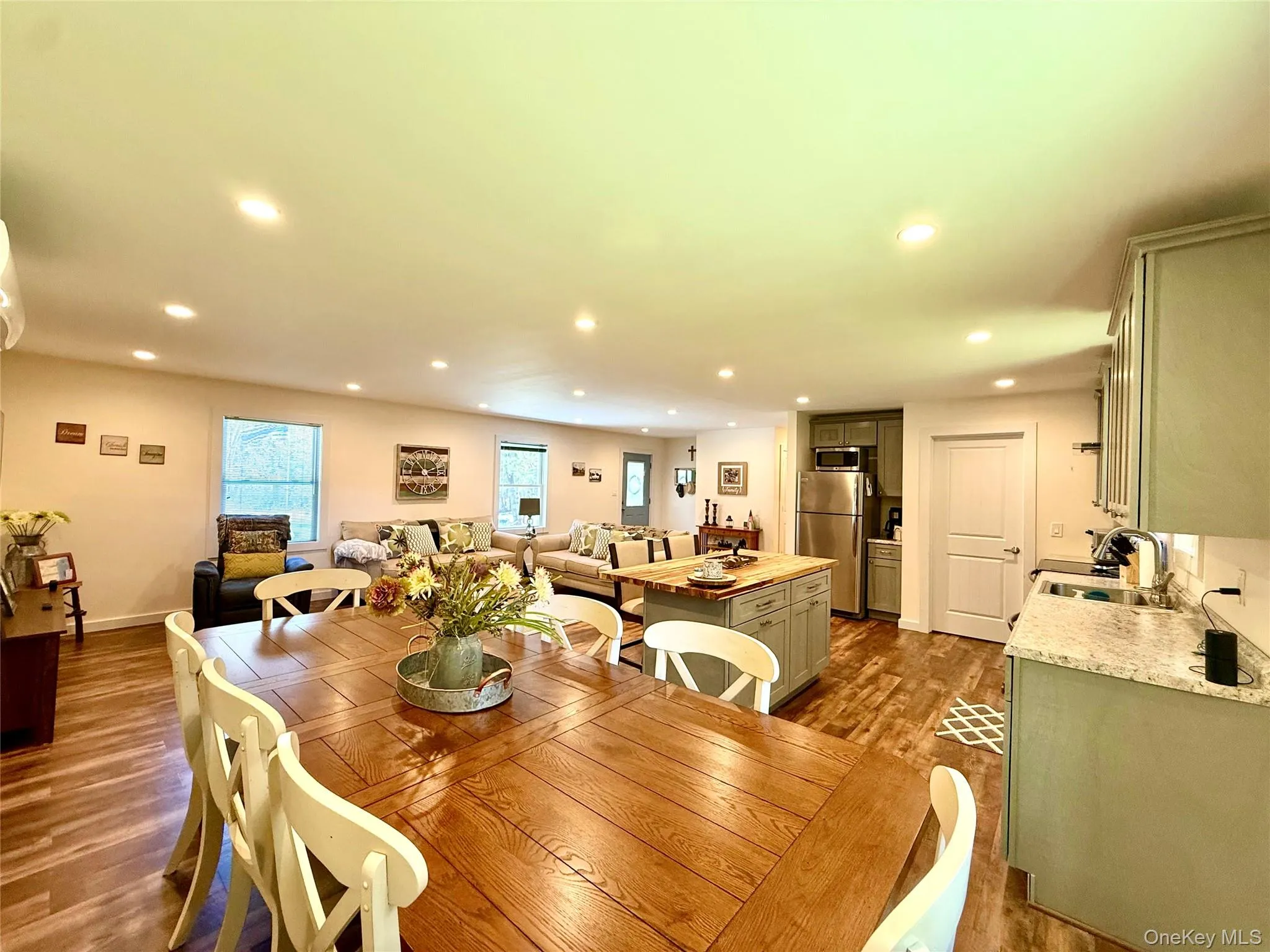 61 Pioneer Drive, Bethel, NY, 3 Bedrooms Bedrooms, 8 Rooms Rooms,1 BathroomBathrooms,Residential,For Rent,Pioneer,0,990614 61 Pioneer Drive, Bethel, NY, 3 Bedrooms Bedrooms, 8 Rooms Rooms,1 BathroomBathrooms,Residential,For Rent,Pioneer,0,990614