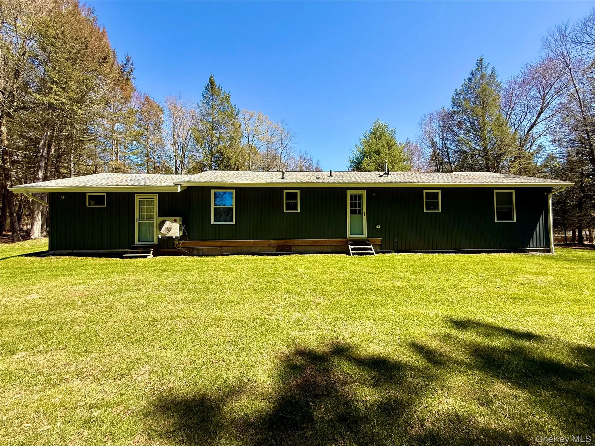 61 Pioneer Drive, Bethel, NY, 3 Bedrooms Bedrooms, 8 Rooms Rooms,1 BathroomBathrooms,Residential,For Rent,Pioneer,0,990614 61 Pioneer Drive, Bethel, NY, 3 Bedrooms Bedrooms, 8 Rooms Rooms,1 BathroomBathrooms,Residential,For Rent,Pioneer,0,990614
