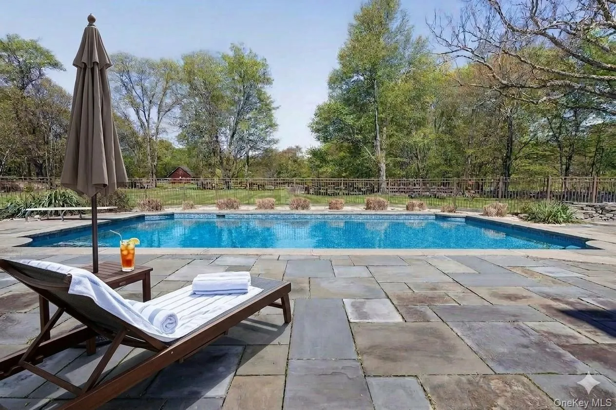 Imagine sitting here on a hot day! Virtually Staged Imagine sitting here on a hot day! Virtually Staged