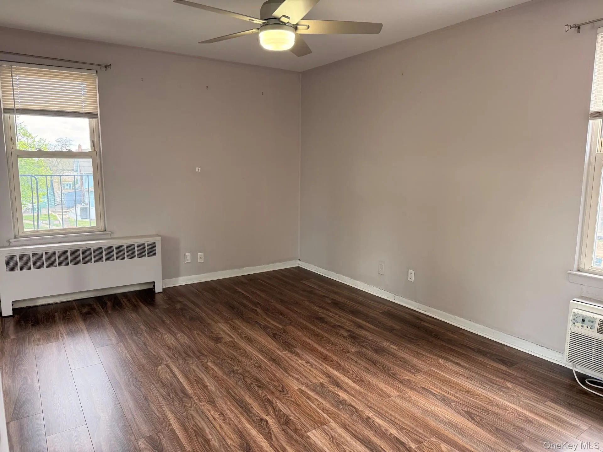 25 Trinity Place, New Rochelle, NY, 1 Bedroom Bedrooms, 3 Rooms Rooms,1 BathroomBathrooms,Residential,For Rent,Trinity,0,990619 25 Trinity Place, New Rochelle, NY, 1 Bedroom Bedrooms, 3 Rooms Rooms,1 BathroomBathrooms,Residential,For Rent,Trinity,0,990619