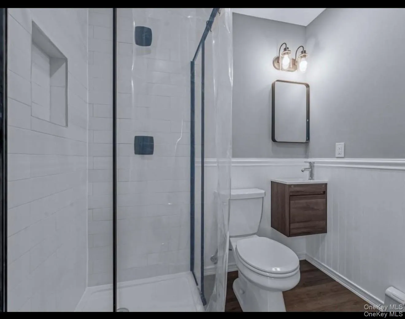 6 Barclay Street, Oyster Bay, NY, 5 Bedrooms Bedrooms, 7 Rooms Rooms,3 BathroomsBathrooms,Residential Lease,For Rent,Barclay,0,990638 6 Barclay Street, Oyster Bay, NY, 5 Bedrooms Bedrooms, 7 Rooms Rooms,3 BathroomsBathrooms,Residential Lease,For Rent,Barclay,0,990638