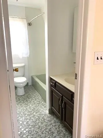 Bathroom in Apartment Bathroom in Apartment