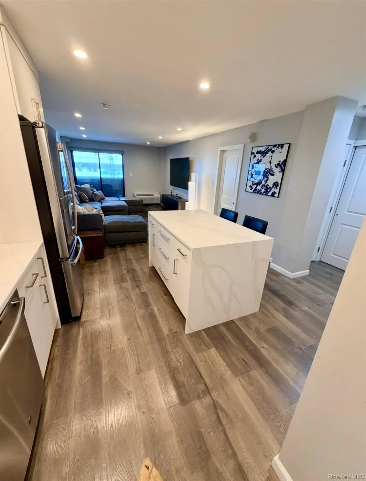 360 Shore Road, Long Beach, NY, 1 Bedroom Bedrooms, 3 Rooms Rooms,1 BathroomBathrooms,Residential Lease,For Rent,Shore,0,990649 360 Shore Road, Long Beach, NY, 1 Bedroom Bedrooms, 3 Rooms Rooms,1 BathroomBathrooms,Residential Lease,For Rent,Shore,0,990649