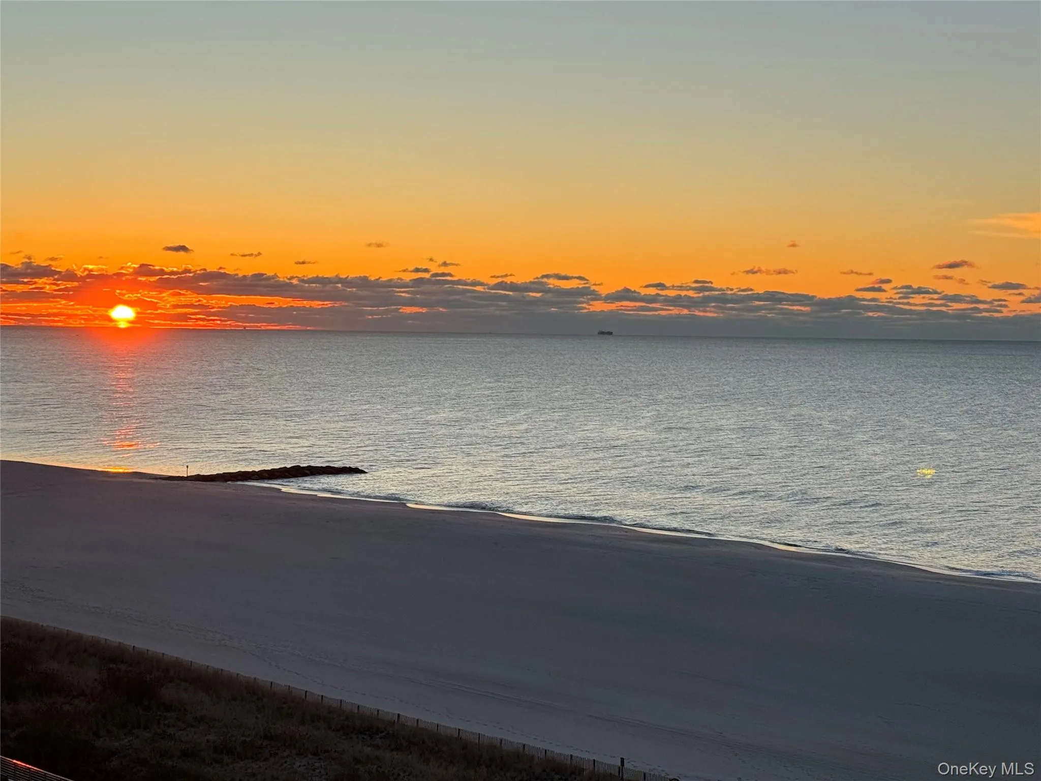 360 Shore Road, Long Beach, NY, 1 Bedroom Bedrooms, 3 Rooms Rooms,1 BathroomBathrooms,Residential Lease,For Rent,Shore,0,990649 360 Shore Road, Long Beach, NY, 1 Bedroom Bedrooms, 3 Rooms Rooms,1 BathroomBathrooms,Residential Lease,For Rent,Shore,0,990649