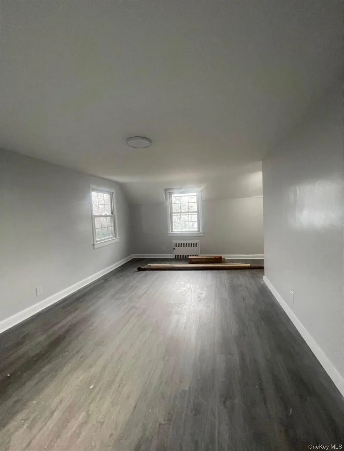 20 Ingraham Lane, Hempstead, NY, 3 Bedrooms Bedrooms, 5 Rooms Rooms,1 BathroomBathrooms,Residential Lease,For Rent,Ingraham,0,990656 20 Ingraham Lane, Hempstead, NY, 3 Bedrooms Bedrooms, 5 Rooms Rooms,1 BathroomBathrooms,Residential Lease,For Rent,Ingraham,0,990656