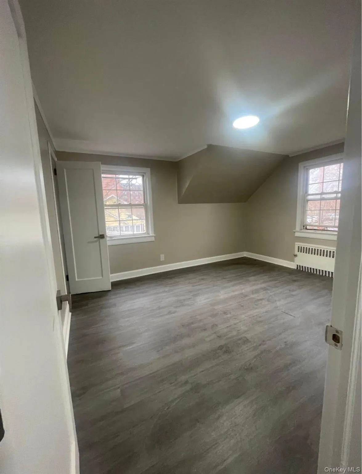 20 Ingraham Lane, Hempstead, NY, 3 Bedrooms Bedrooms, 5 Rooms Rooms,1 BathroomBathrooms,Residential Lease,For Rent,Ingraham,0,990656 20 Ingraham Lane, Hempstead, NY, 3 Bedrooms Bedrooms, 5 Rooms Rooms,1 BathroomBathrooms,Residential Lease,For Rent,Ingraham,0,990656