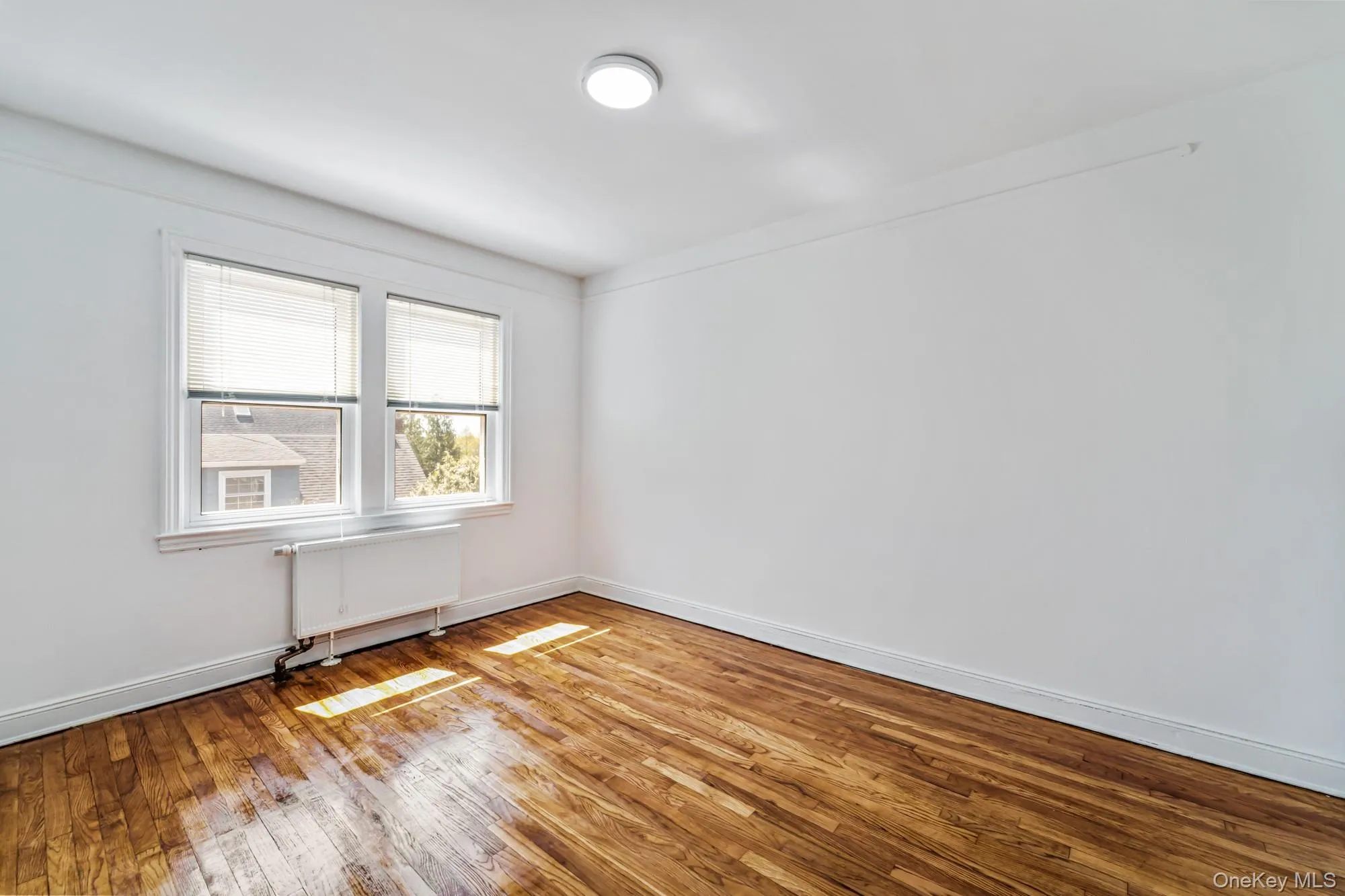 205-18 33rd Avenue, New York, NY, 3 Bedrooms Bedrooms, 6 Rooms Rooms,2 BathroomsBathrooms,Residential,For Rent,33rd,0,990668 205-18 33rd Avenue, New York, NY, 3 Bedrooms Bedrooms, 6 Rooms Rooms,2 BathroomsBathrooms,Residential,For Rent,33rd,0,990668
