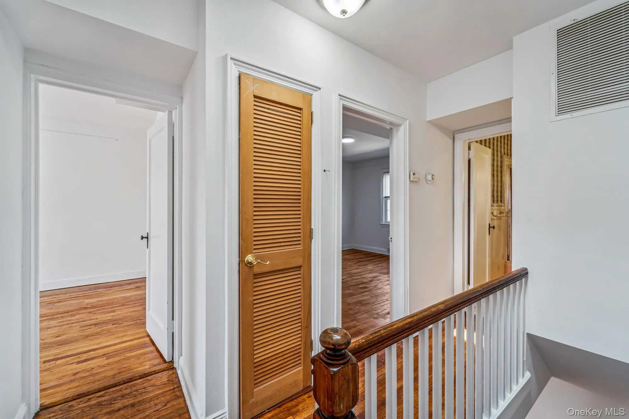 205-18 33rd Avenue, New York, NY, 3 Bedrooms Bedrooms, 6 Rooms Rooms,2 BathroomsBathrooms,Residential,For Rent,33rd,0,990668 205-18 33rd Avenue, New York, NY, 3 Bedrooms Bedrooms, 6 Rooms Rooms,2 BathroomsBathrooms,Residential,For Rent,33rd,0,990668