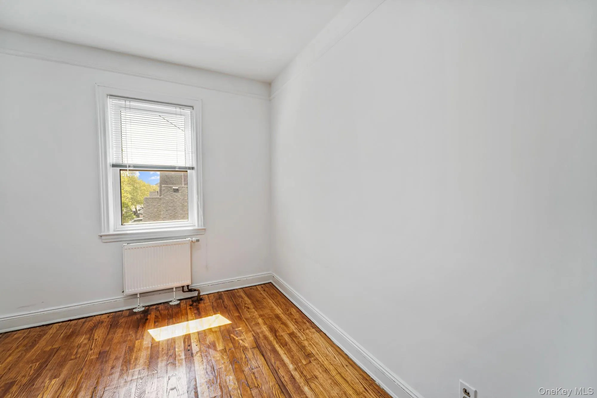 205-18 33rd Avenue, New York, NY, 3 Bedrooms Bedrooms, 6 Rooms Rooms,2 BathroomsBathrooms,Residential,For Rent,33rd,0,990668 205-18 33rd Avenue, New York, NY, 3 Bedrooms Bedrooms, 6 Rooms Rooms,2 BathroomsBathrooms,Residential,For Rent,33rd,0,990668