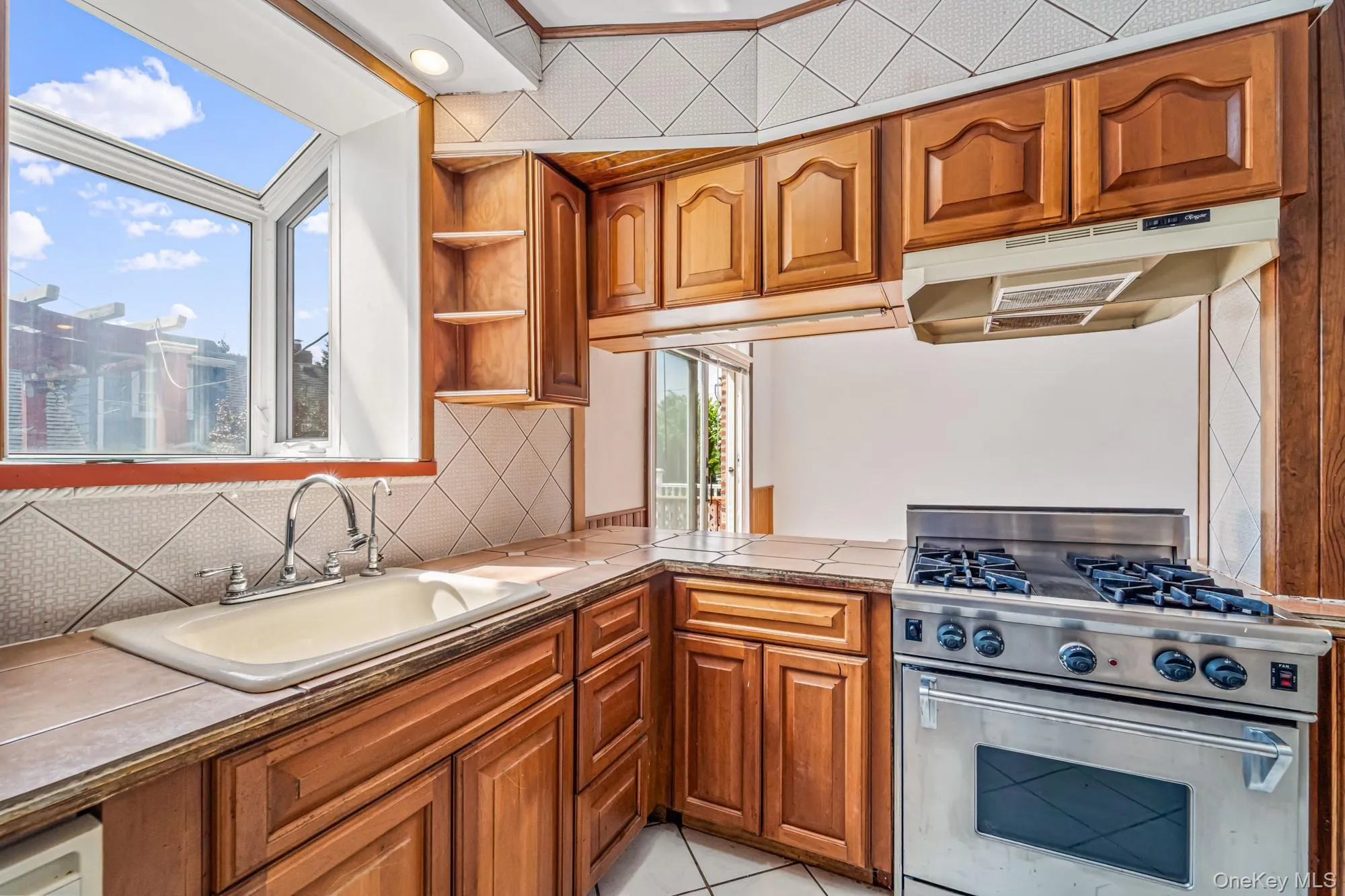 205-18 33rd Avenue, New York, NY, 3 Bedrooms Bedrooms, 6 Rooms Rooms,2 BathroomsBathrooms,Residential,For Rent,33rd,0,990668 205-18 33rd Avenue, New York, NY, 3 Bedrooms Bedrooms, 6 Rooms Rooms,2 BathroomsBathrooms,Residential,For Rent,33rd,0,990668