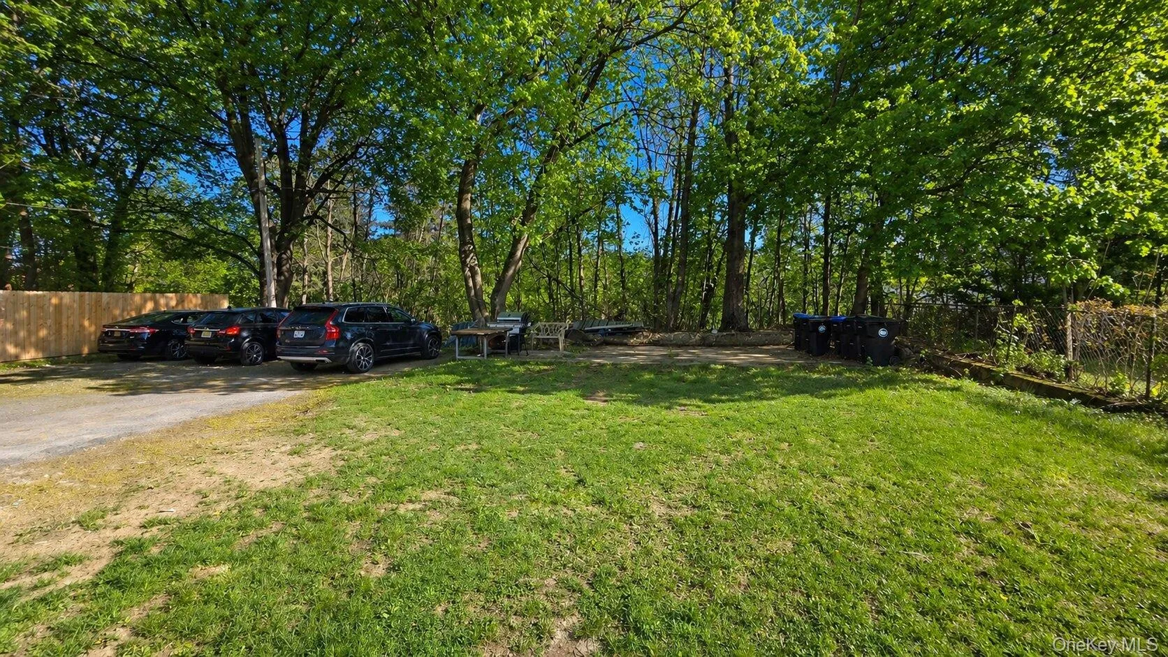 Parking area (1 car/per unit) Parking area (1 car/per unit)