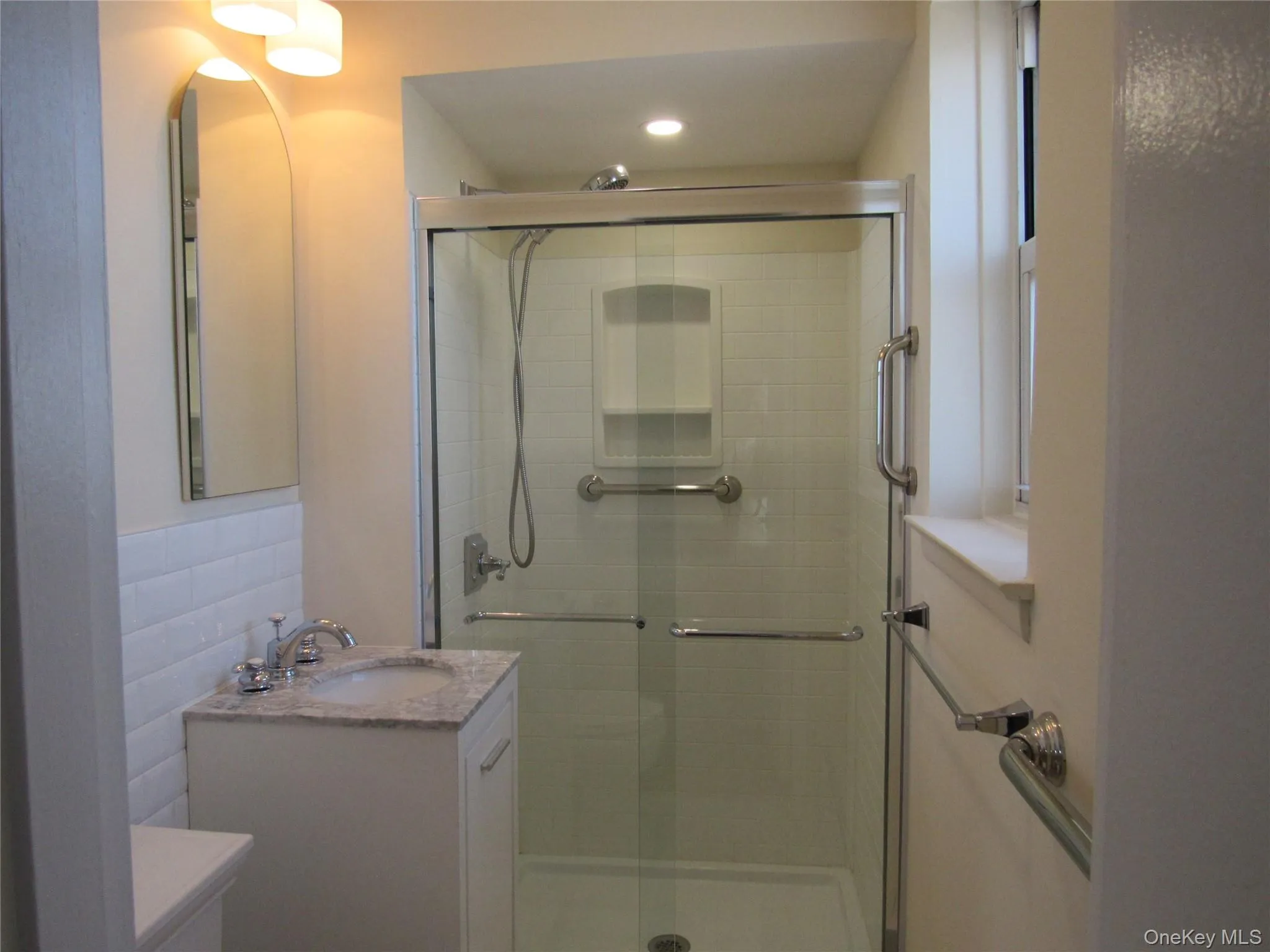 shower bath in primary bedroom shower bath in primary bedroom