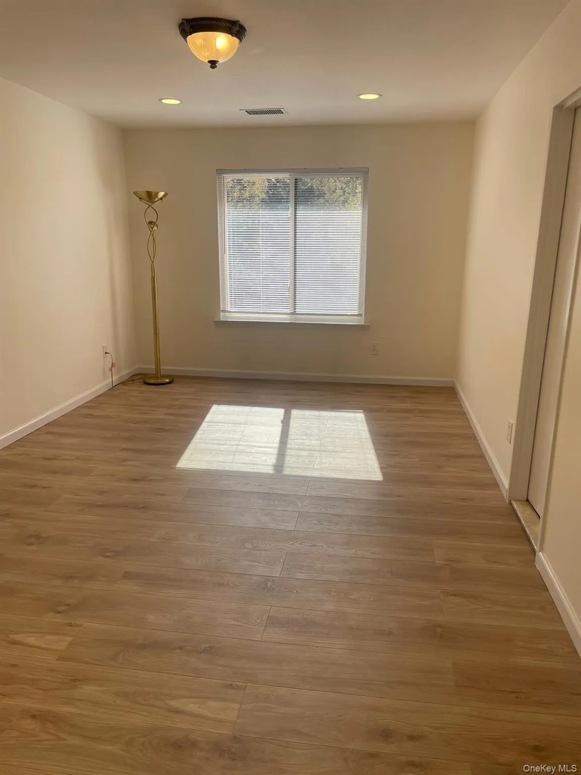 79 Birchwood Rd, Brookhaven, NY, 2 Bedrooms Bedrooms, 5 Rooms Rooms,2 BathroomsBathrooms,Residential Lease,For Rent,Birchwood Rd,0,990693 79 Birchwood Rd, Brookhaven, NY, 2 Bedrooms Bedrooms, 5 Rooms Rooms,2 BathroomsBathrooms,Residential Lease,For Rent,Birchwood Rd,0,990693