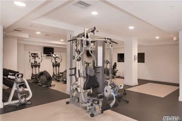 64-05 Yellowstone Boulevard, New York, NY, 1 Bedroom Bedrooms, 5 Rooms Rooms,1 BathroomBathrooms,Residential Lease,For Rent,Yellowstone,0,990697 64-05 Yellowstone Boulevard, New York, NY, 1 Bedroom Bedrooms, 5 Rooms Rooms,1 BathroomBathrooms,Residential Lease,For Rent,Yellowstone,0,990697