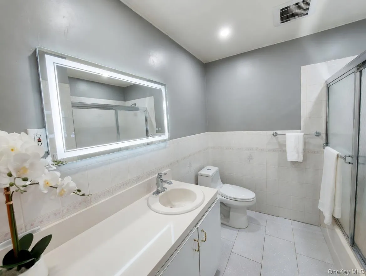 36 Tamar Drive, Clarkstown, NY, 5 Bedrooms Bedrooms, 13 Rooms Rooms,3 BathroomsBathrooms,Residential,For Rent,Tamar,0,990710 36 Tamar Drive, Clarkstown, NY, 5 Bedrooms Bedrooms, 13 Rooms Rooms,3 BathroomsBathrooms,Residential,For Rent,Tamar,0,990710