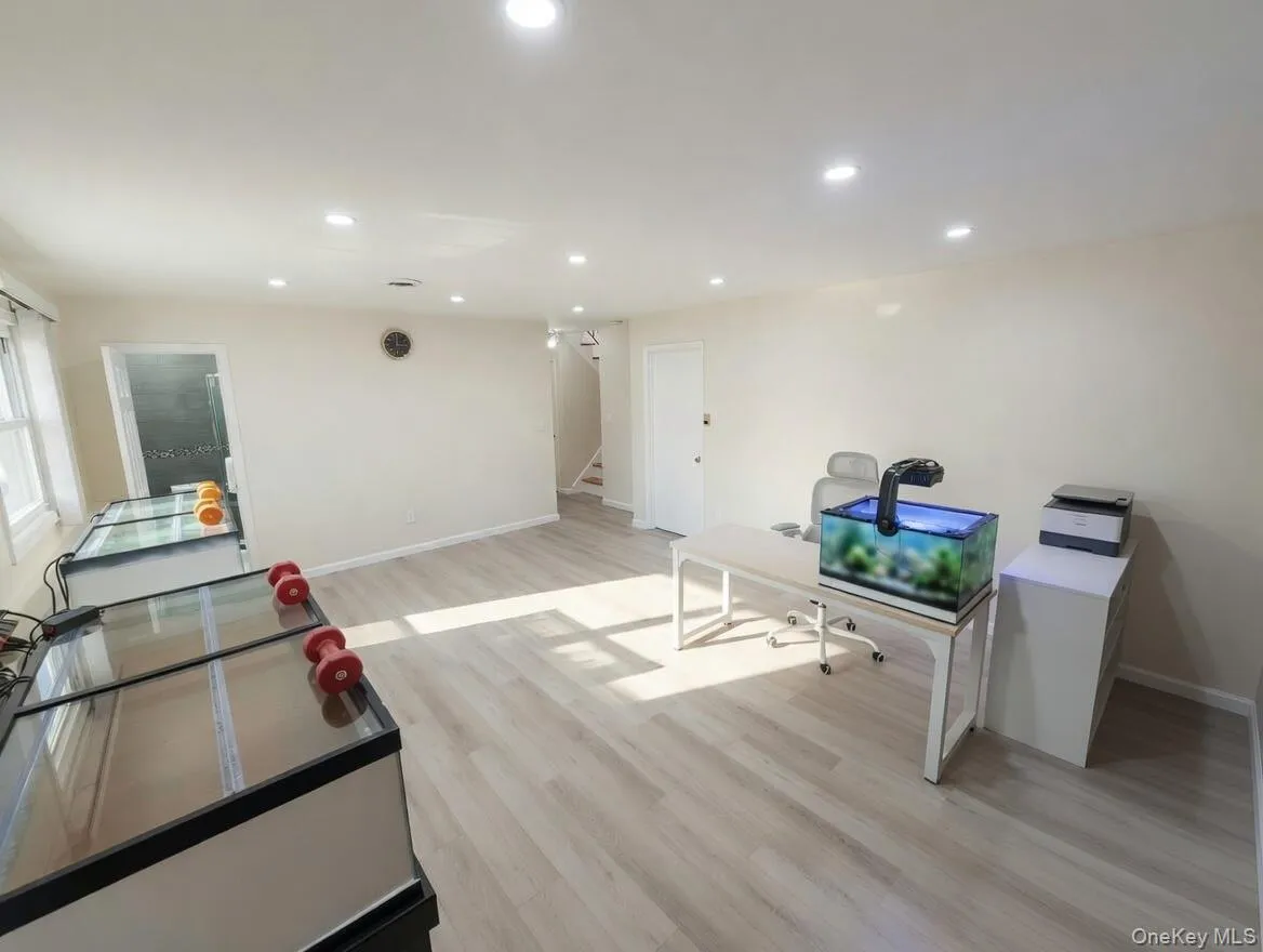 36 Tamar Drive, Clarkstown, NY, 5 Bedrooms Bedrooms, 13 Rooms Rooms,3 BathroomsBathrooms,Residential,For Rent,Tamar,0,990710 36 Tamar Drive, Clarkstown, NY, 5 Bedrooms Bedrooms, 13 Rooms Rooms,3 BathroomsBathrooms,Residential,For Rent,Tamar,0,990710