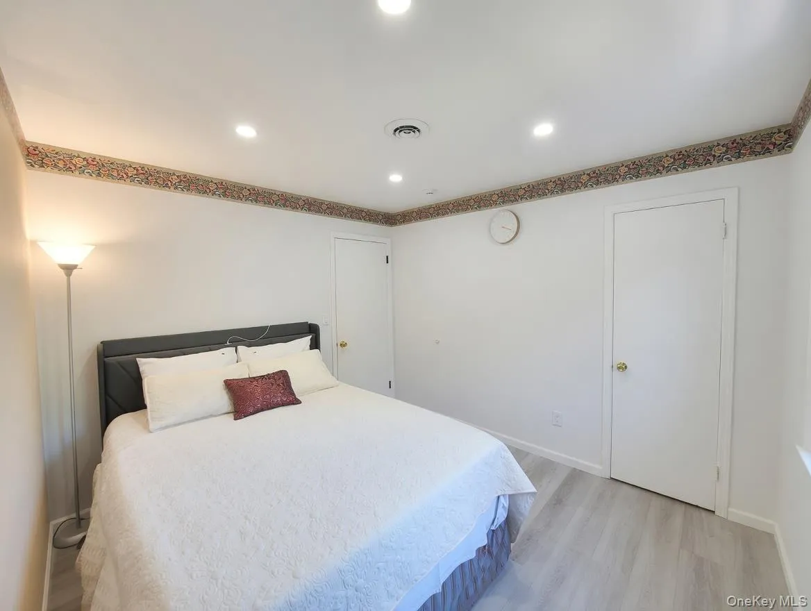 36 Tamar Drive, Clarkstown, NY, 5 Bedrooms Bedrooms, 13 Rooms Rooms,3 BathroomsBathrooms,Residential,For Rent,Tamar,0,990710 36 Tamar Drive, Clarkstown, NY, 5 Bedrooms Bedrooms, 13 Rooms Rooms,3 BathroomsBathrooms,Residential,For Rent,Tamar,0,990710
