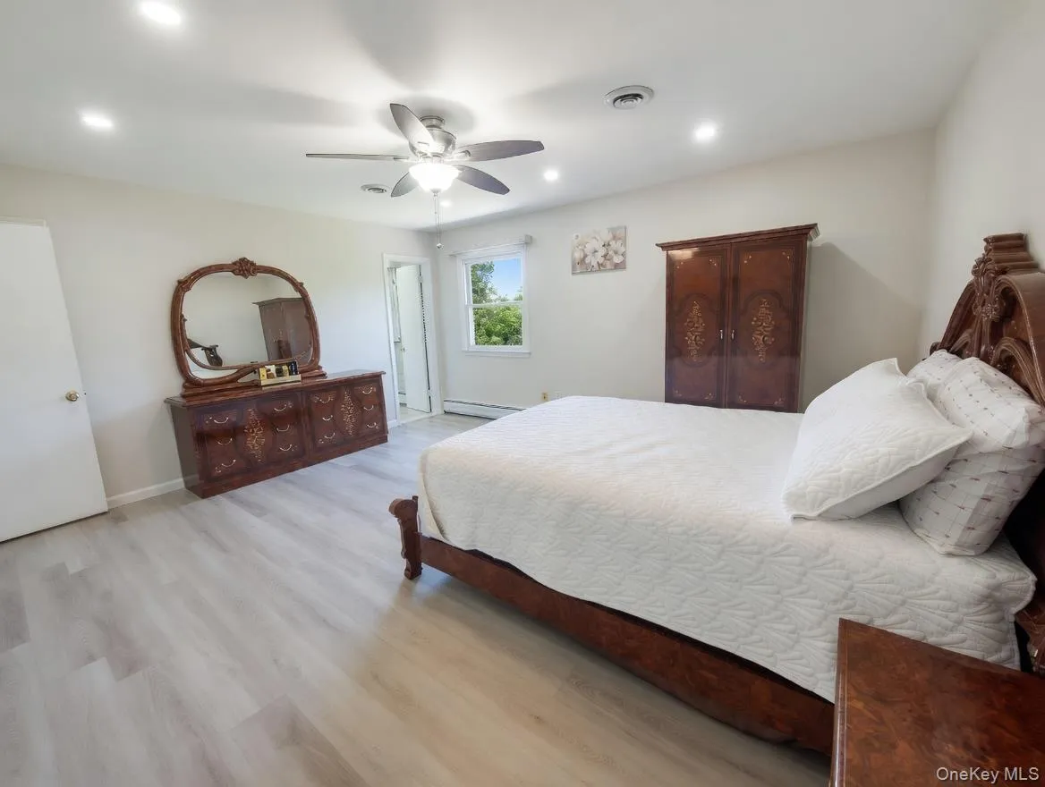 36 Tamar Drive, Clarkstown, NY, 5 Bedrooms Bedrooms, 13 Rooms Rooms,3 BathroomsBathrooms,Residential,For Rent,Tamar,0,990710 36 Tamar Drive, Clarkstown, NY, 5 Bedrooms Bedrooms, 13 Rooms Rooms,3 BathroomsBathrooms,Residential,For Rent,Tamar,0,990710