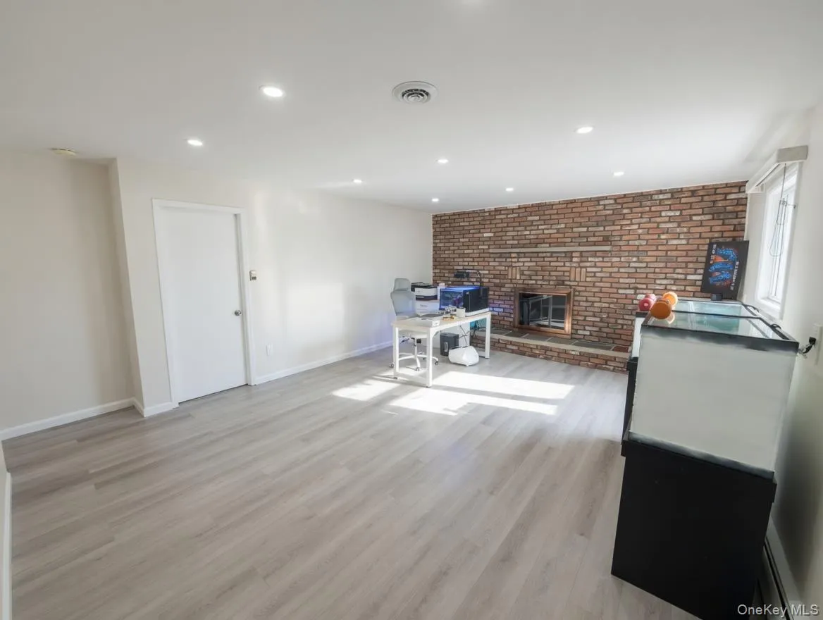 36 Tamar Drive, Clarkstown, NY, 5 Bedrooms Bedrooms, 13 Rooms Rooms,3 BathroomsBathrooms,Residential,For Rent,Tamar,0,990710 36 Tamar Drive, Clarkstown, NY, 5 Bedrooms Bedrooms, 13 Rooms Rooms,3 BathroomsBathrooms,Residential,For Rent,Tamar,0,990710