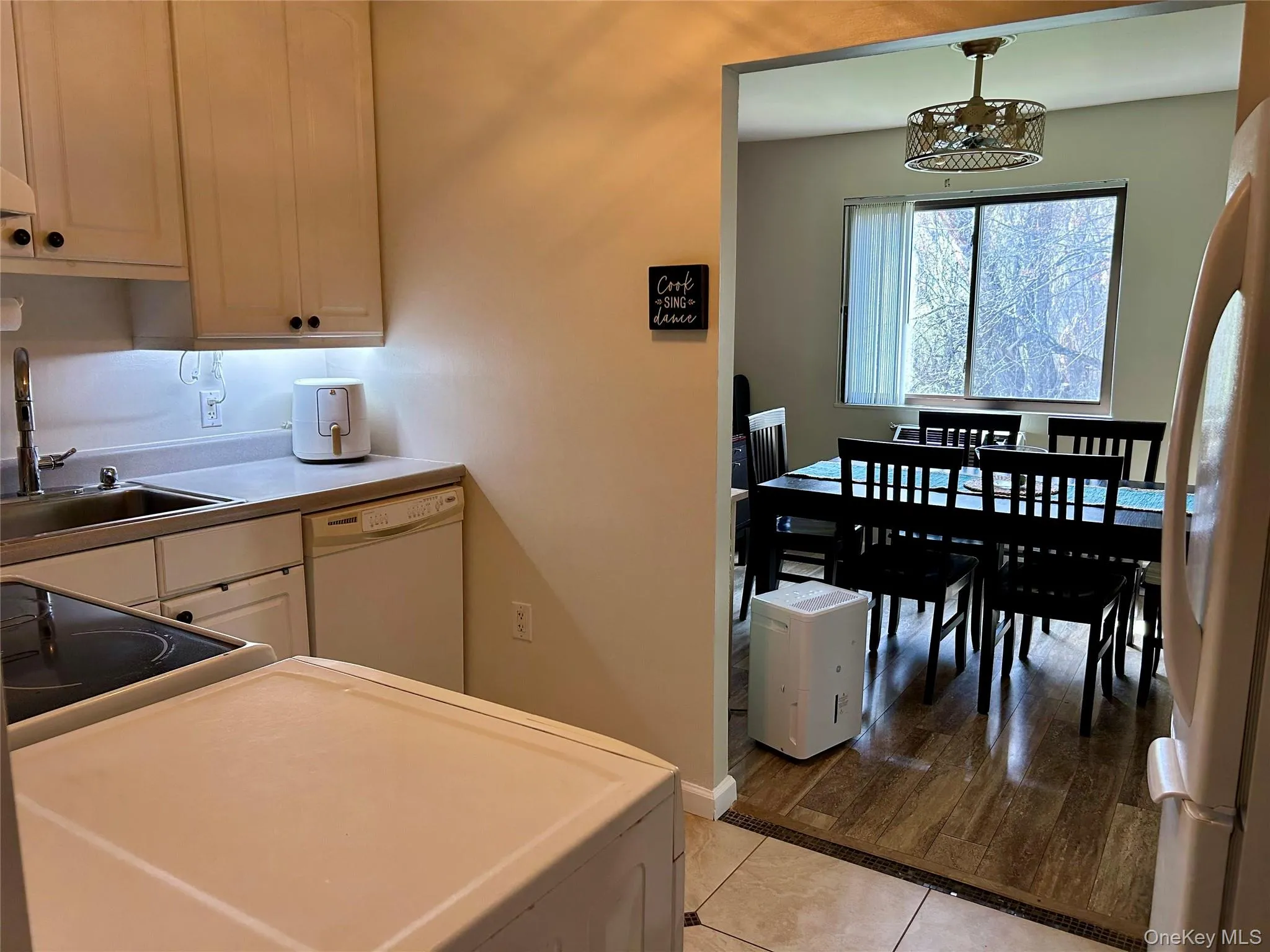 40 Scarborough Lane, Wappinger, NY, 2 Bedrooms Bedrooms, 5 Rooms Rooms,1 BathroomBathrooms,Residential Lease,For Rent,Scarborough,0,990712 40 Scarborough Lane, Wappinger, NY, 2 Bedrooms Bedrooms, 5 Rooms Rooms,1 BathroomBathrooms,Residential Lease,For Rent,Scarborough,0,990712