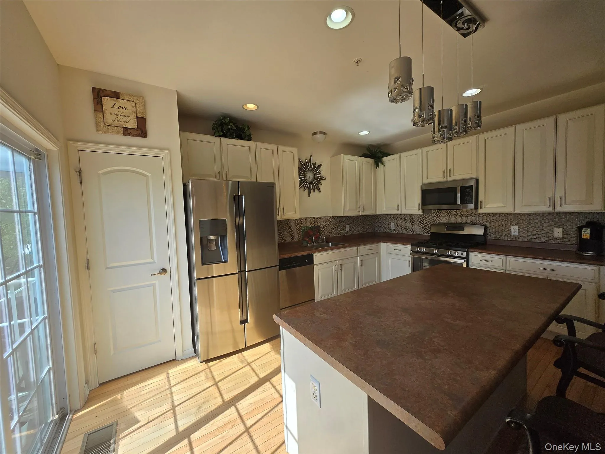 913 Hawthorn Way, New Windsor, NY, 2 Bedrooms Bedrooms, 5 Rooms Rooms,2 BathroomsBathrooms,Residential Lease,For Rent,Hawthorn,0,990718 913 Hawthorn Way, New Windsor, NY, 2 Bedrooms Bedrooms, 5 Rooms Rooms,2 BathroomsBathrooms,Residential Lease,For Rent,Hawthorn,0,990718
