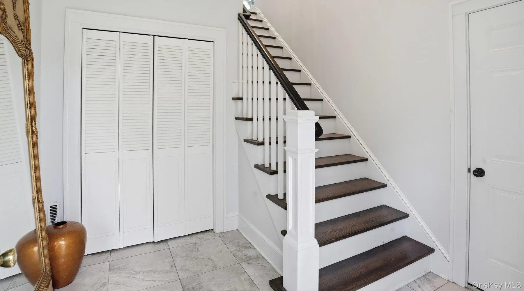420 Maple Avenue, Southampton, NY, 3 Bedrooms Bedrooms, 5 Rooms Rooms,3 BathroomsBathrooms,Residential Lease,For Rent,Maple,0,990727 420 Maple Avenue, Southampton, NY, 3 Bedrooms Bedrooms, 5 Rooms Rooms,3 BathroomsBathrooms,Residential Lease,For Rent,Maple,0,990727