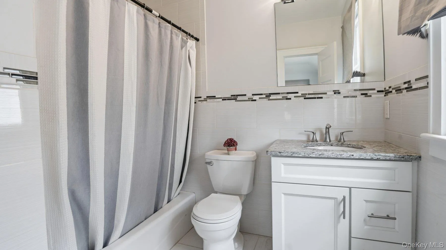 420 Maple Avenue, Southampton, NY, 3 Bedrooms Bedrooms, 5 Rooms Rooms,3 BathroomsBathrooms,Residential Lease,For Rent,Maple,0,990727 420 Maple Avenue, Southampton, NY, 3 Bedrooms Bedrooms, 5 Rooms Rooms,3 BathroomsBathrooms,Residential Lease,For Rent,Maple,0,990727