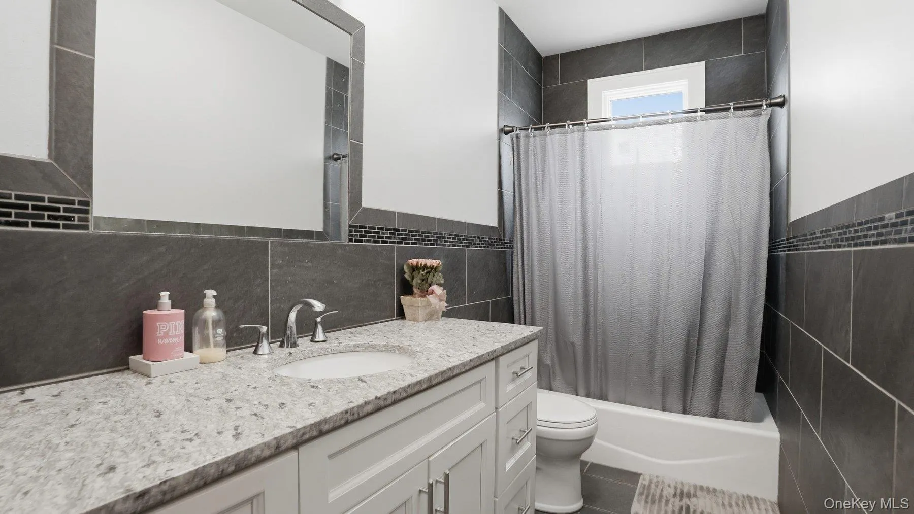 Guest Bathroon Guest Bathroon