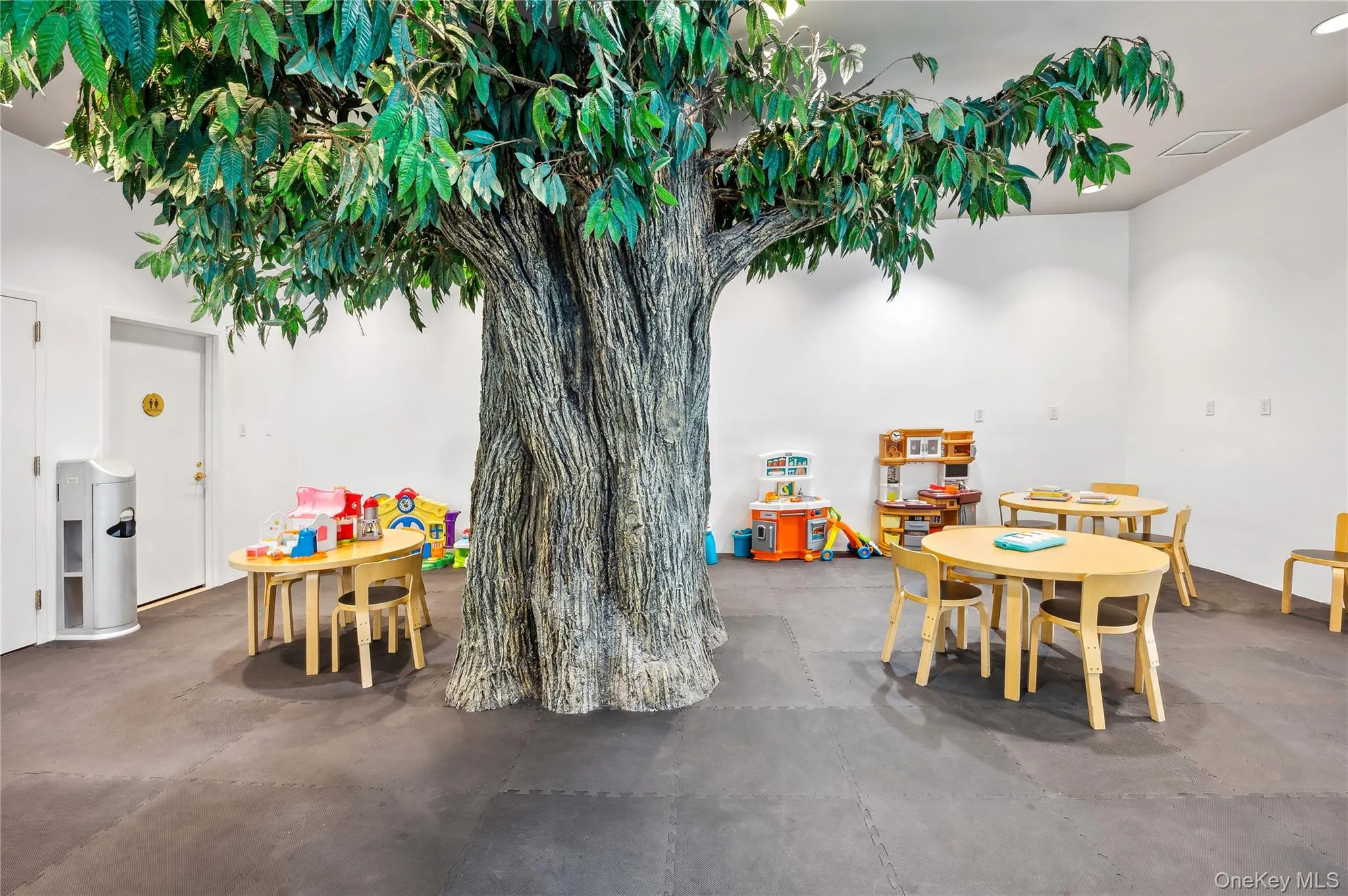 Children's Playroom Children's Playroom