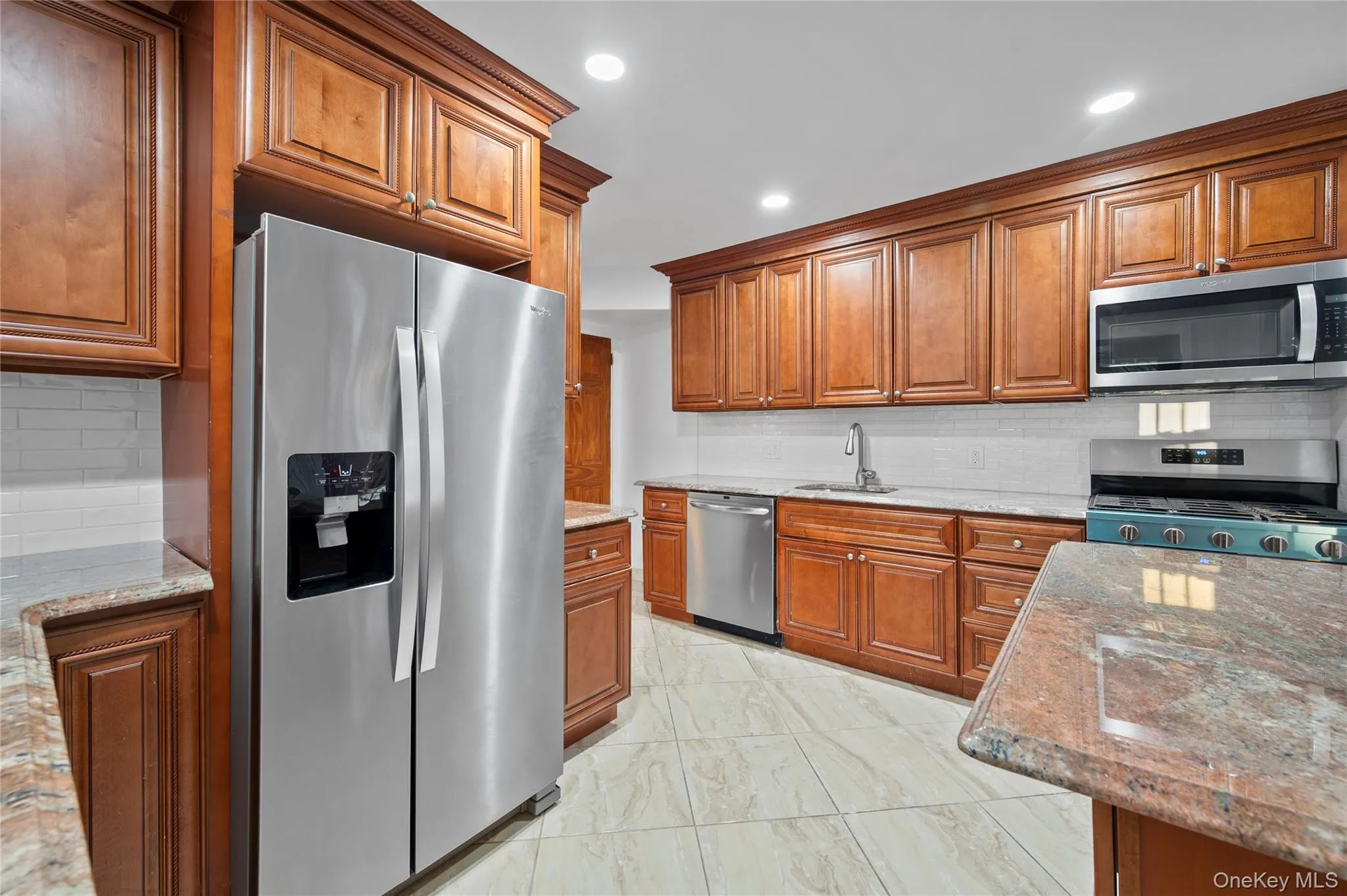 20 Overhill Place, Yonkers, NY, 4 Bedrooms Bedrooms, 6 Rooms Rooms,2 BathroomsBathrooms,Residential Lease,For Rent,Overhill,0,990744 20 Overhill Place, Yonkers, NY, 4 Bedrooms Bedrooms, 6 Rooms Rooms,2 BathroomsBathrooms,Residential Lease,For Rent,Overhill,0,990744