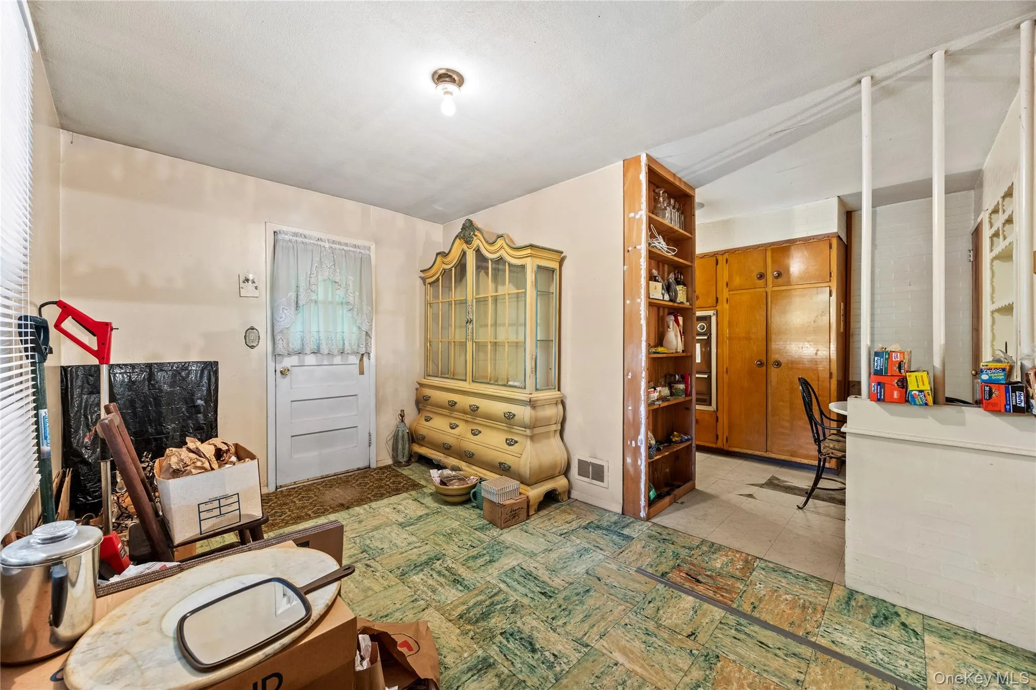 58 Claremont Avenue, Mount Vernon, NY, 3 Bedrooms Bedrooms, 6 Rooms Rooms,1 BathroomBathrooms,Residential,For Rent,Claremont,0,990757 58 Claremont Avenue, Mount Vernon, NY, 3 Bedrooms Bedrooms, 6 Rooms Rooms,1 BathroomBathrooms,Residential,For Rent,Claremont,0,990757