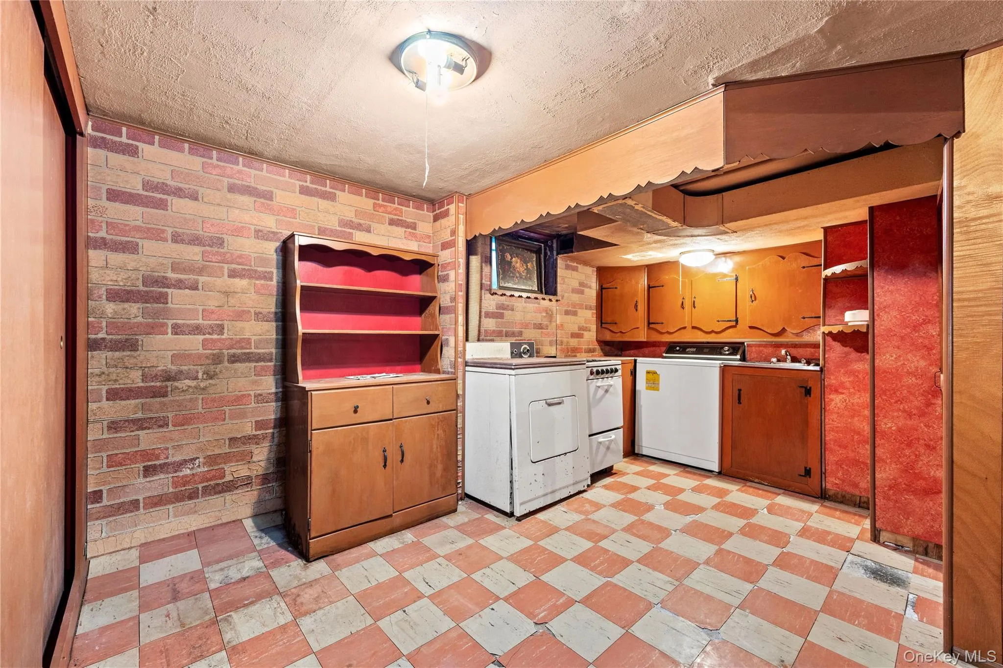 Basement has a door out to the side yard. Basement has a door out to the side yard.