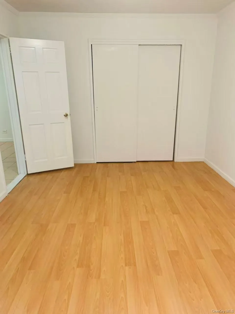 42-45 Kissena Boulevard, New York, NY, 1 Bedroom Bedrooms, 3 Rooms Rooms,1 BathroomBathrooms,Residential Lease,For Rent,Kissena,0,990762 42-45 Kissena Boulevard, New York, NY, 1 Bedroom Bedrooms, 3 Rooms Rooms,1 BathroomBathrooms,Residential Lease,For Rent,Kissena,0,990762