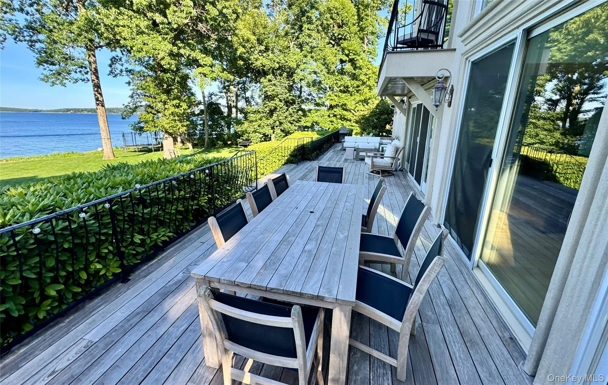 Newly renovated Brazilian Hardwood Ipe deck Newly renovated Brazilian Hardwood Ipe deck