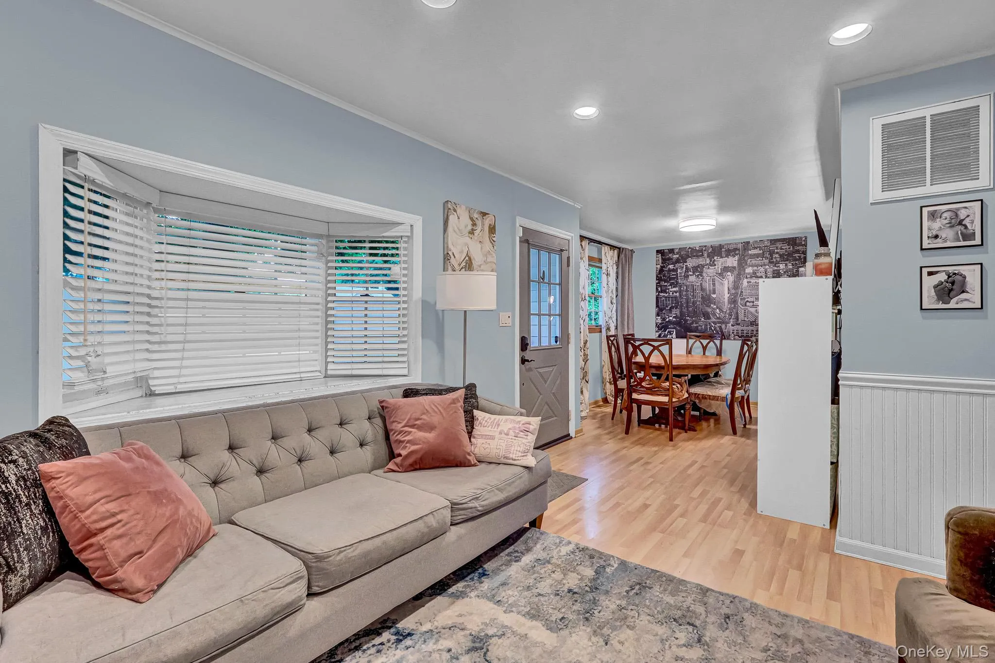 27 Mc Gaw Avenue, Brookhaven, NY, 3 Bedrooms Bedrooms, 8 Rooms Rooms,2 BathroomsBathrooms,Residential,For Rent,Mc Gaw,0,KEY990784 27 Mc Gaw Avenue, Brookhaven, NY, 3 Bedrooms Bedrooms, 8 Rooms Rooms,2 BathroomsBathrooms,Residential,For Rent,Mc Gaw,0,KEY990784