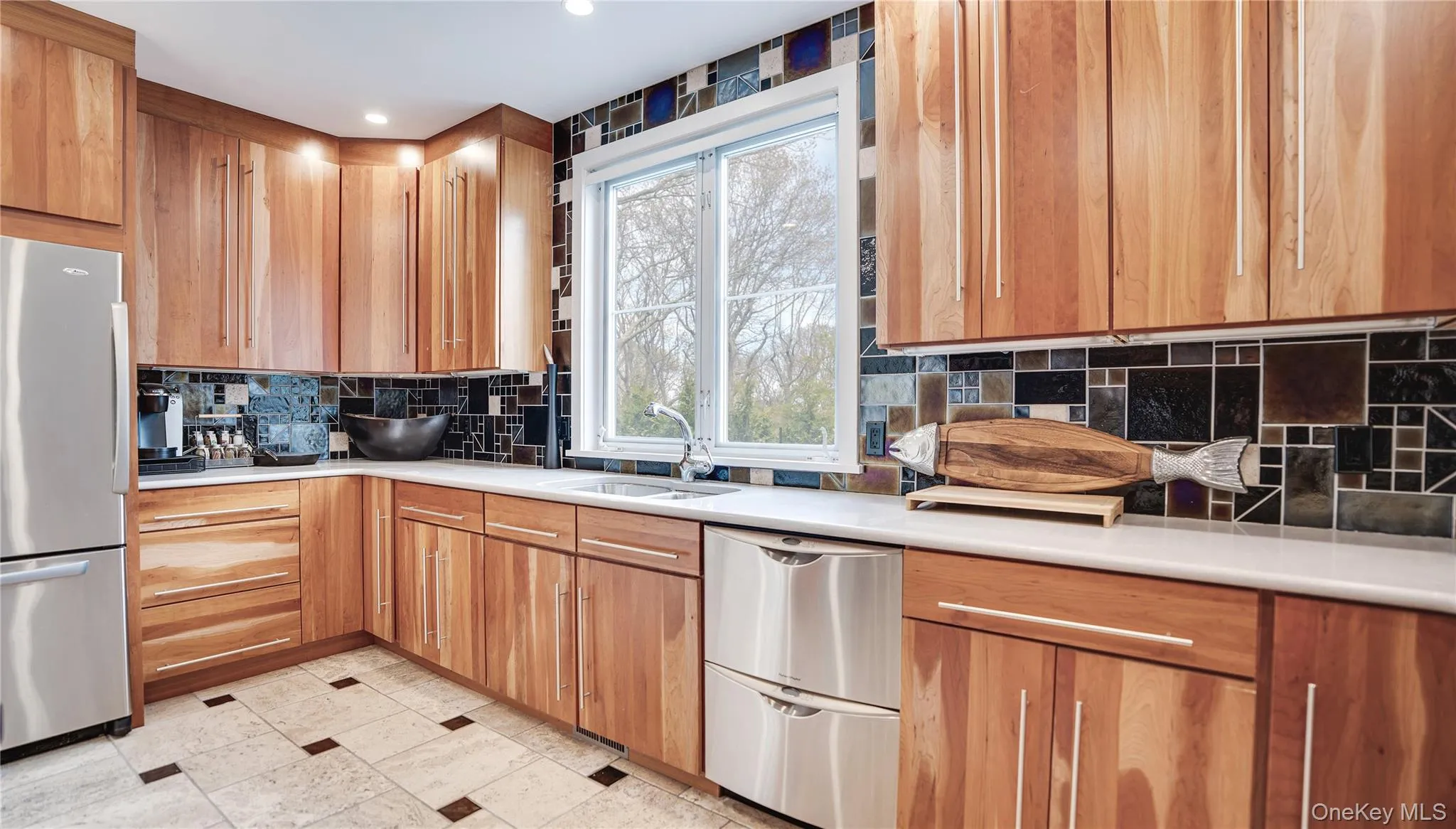 1 Carver Street, Southampton, New York 11963
