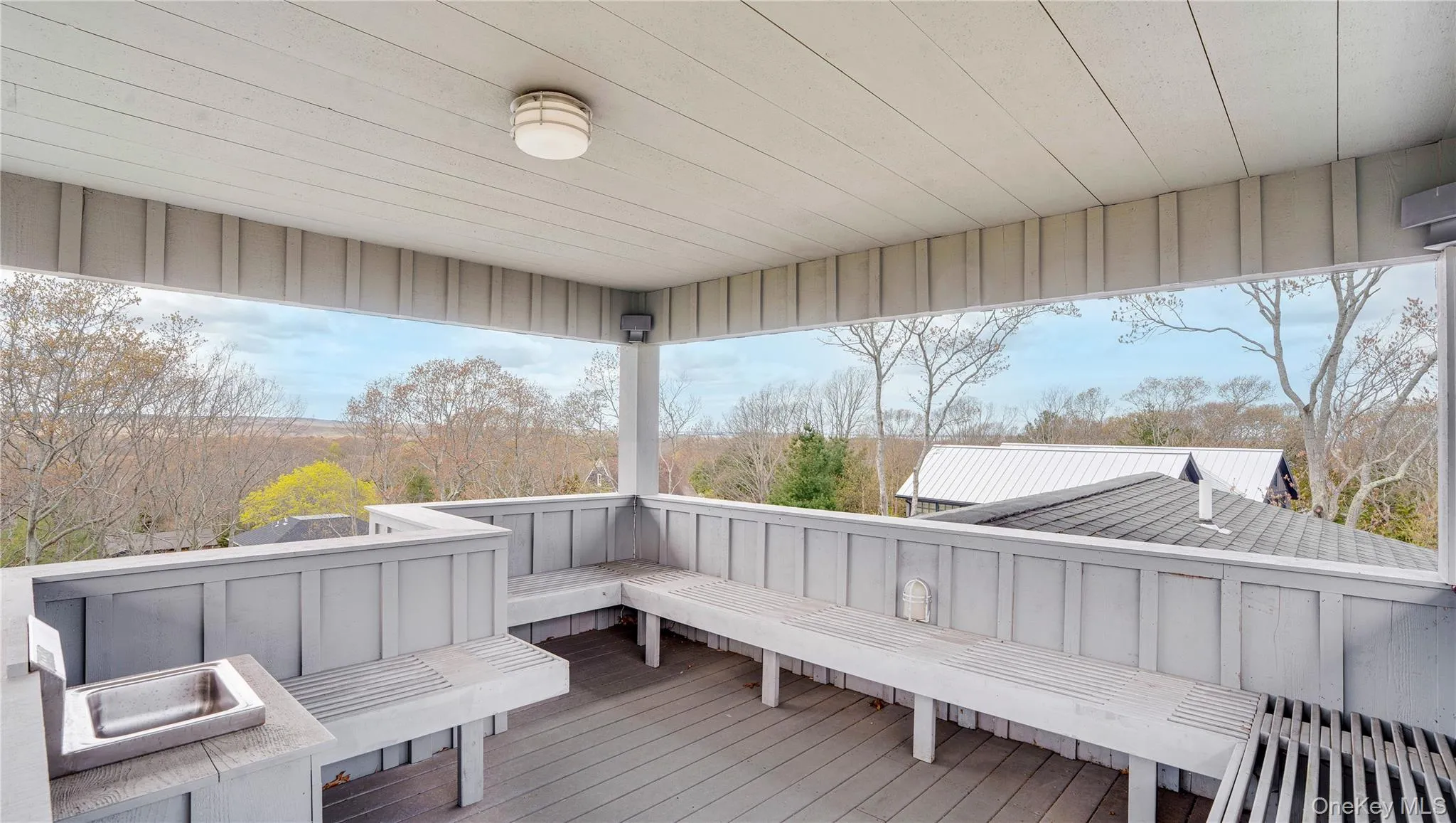 1 Carver Street, Southampton, New York 11963