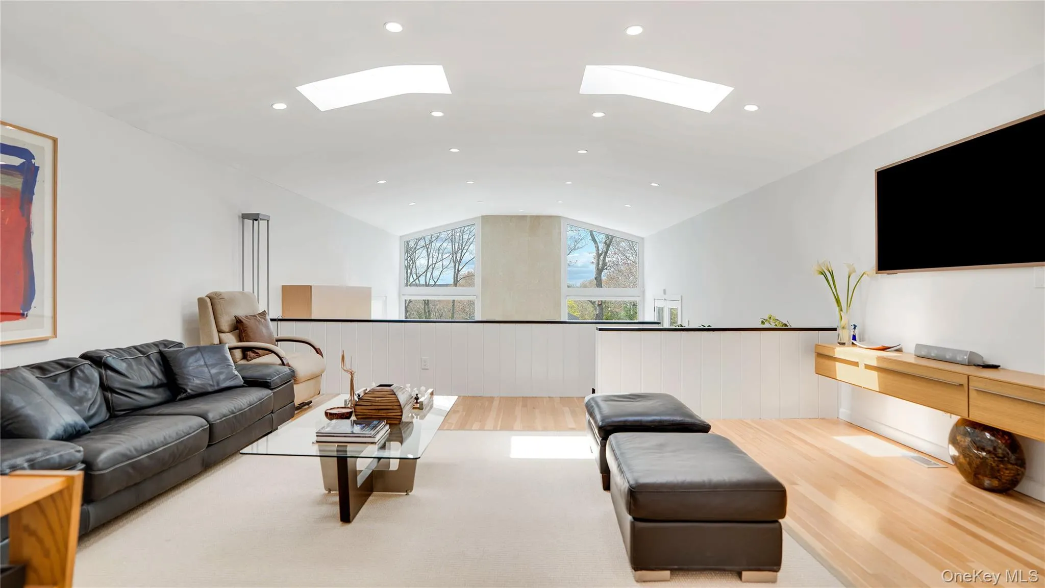 1 Carver Street, Southampton, New York 11963