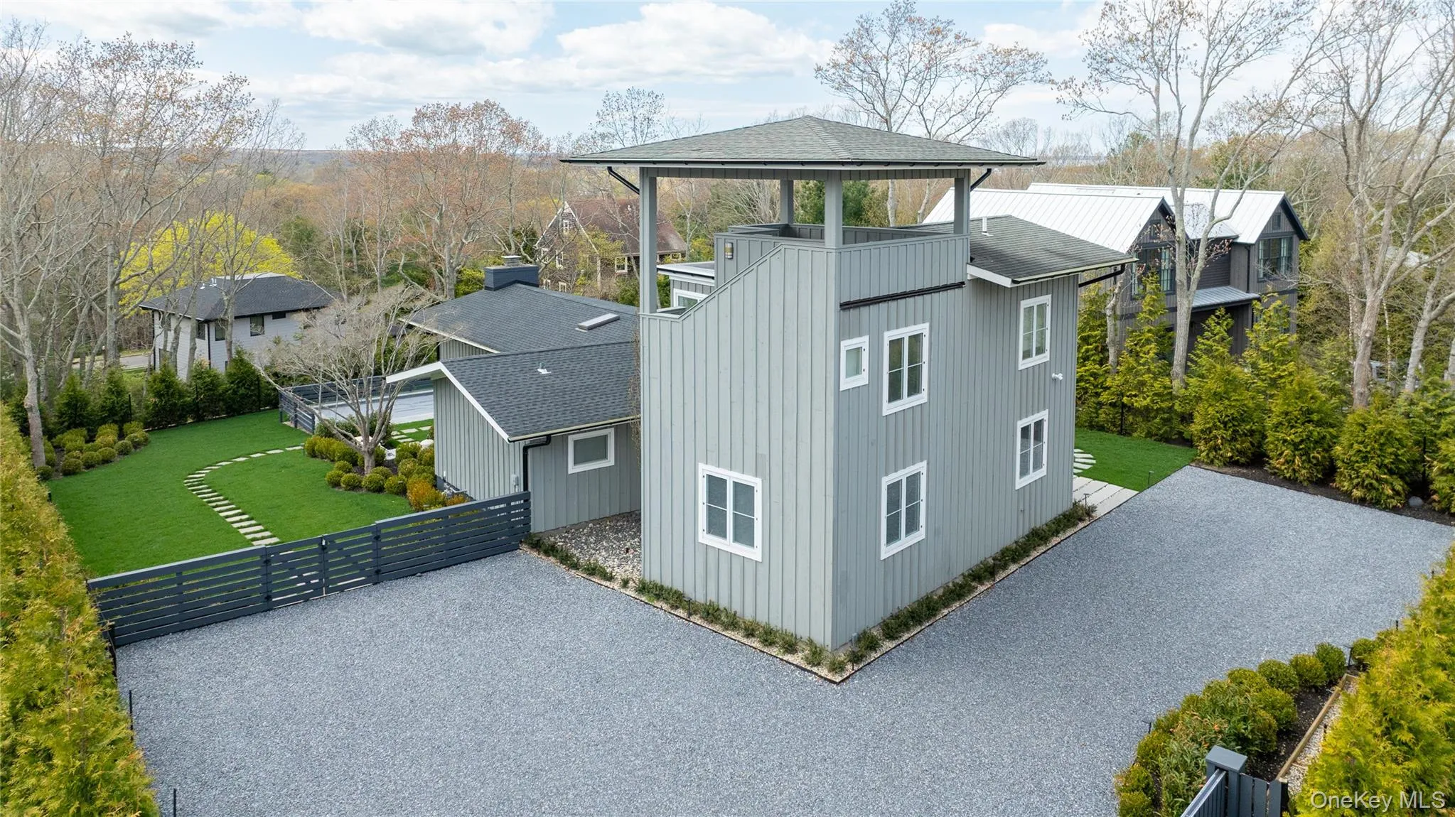 1 Carver Street, Southampton, New York 11963