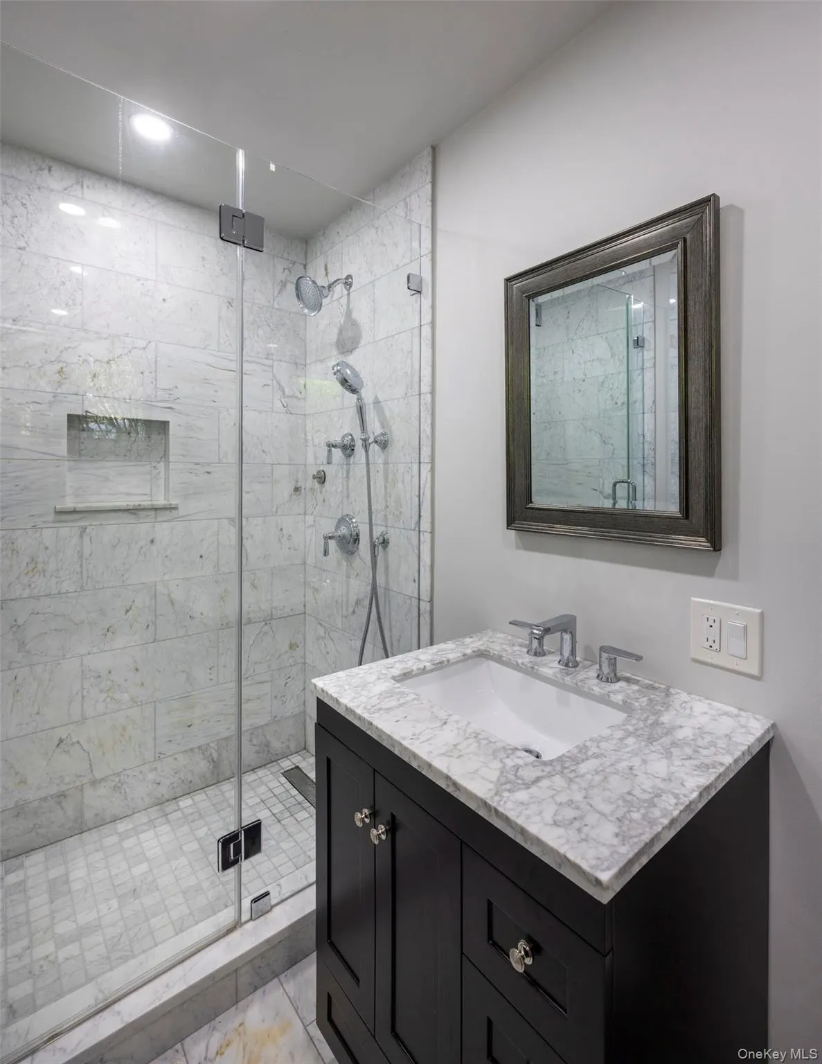 En Suite bathroom 2 En Suite bathroom 2
