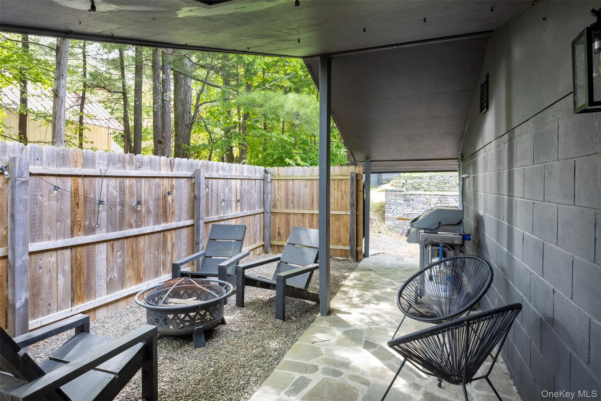 15-17 Broadview Road, Woodstock, NY, 5 Bedrooms Bedrooms, 14 Rooms Rooms,5 BathroomsBathrooms,Residential Sale,For Rent,Broadview,0,990796 15-17 Broadview Road, Woodstock, NY, 5 Bedrooms Bedrooms, 14 Rooms Rooms,5 BathroomsBathrooms,Residential Sale,For Rent,Broadview,0,990796