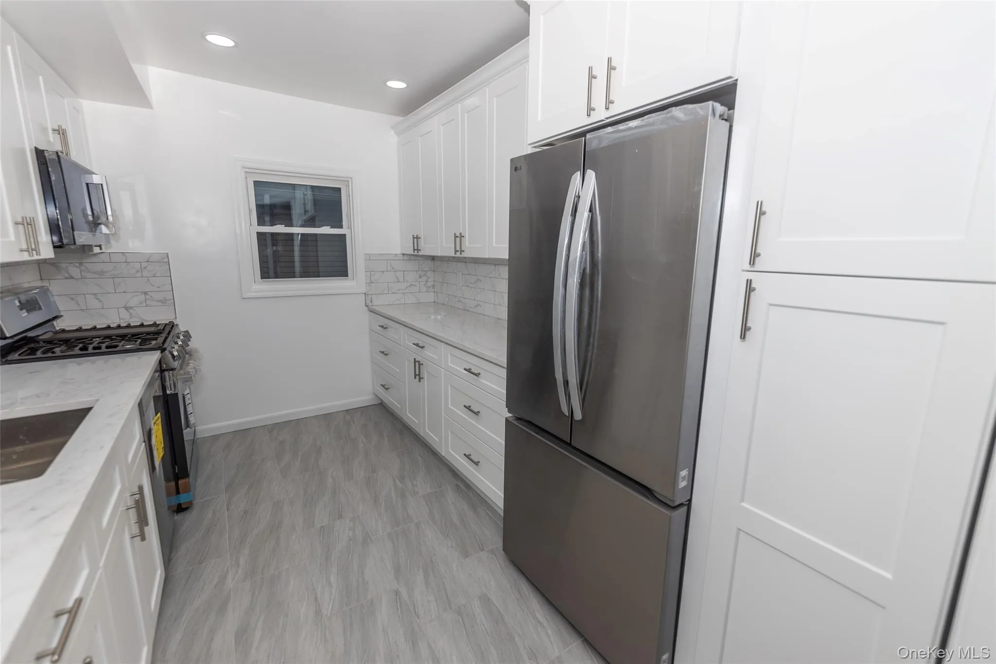 27 Park Place, Hempstead, NY, 3 Bedrooms Bedrooms, 6 Rooms Rooms,1 BathroomBathrooms,Residential Lease,For Rent,Park,0,990799 27 Park Place, Hempstead, NY, 3 Bedrooms Bedrooms, 6 Rooms Rooms,1 BathroomBathrooms,Residential Lease,For Rent,Park,0,990799